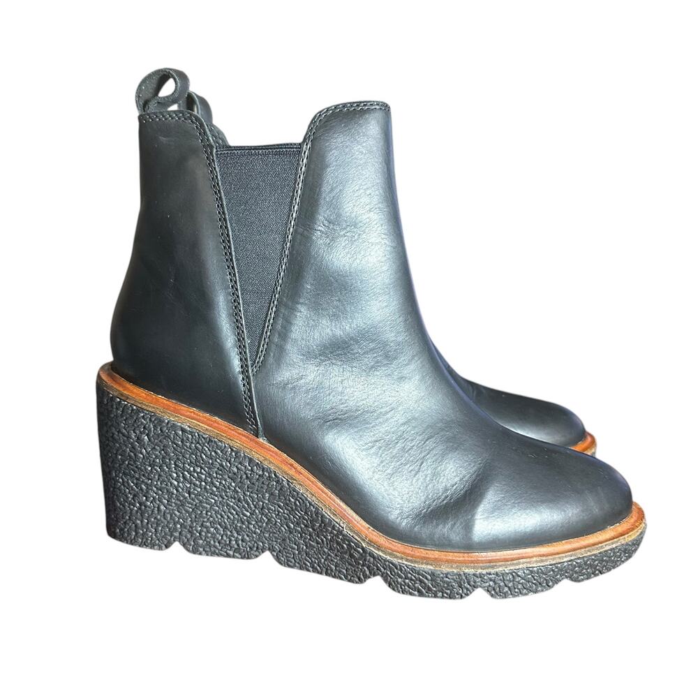 Clarks Clarkford Top Black Leather Wedge Boots US 8 EU 39